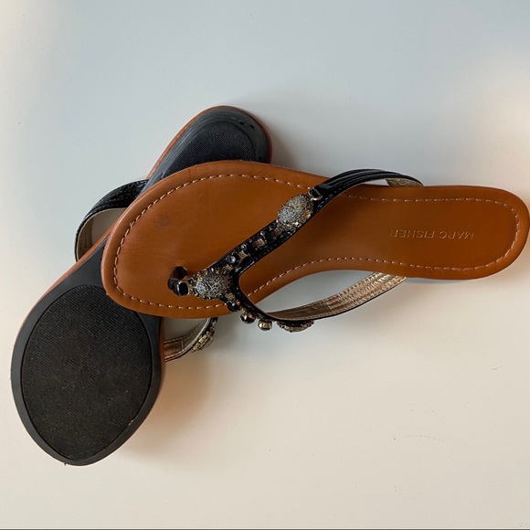 3 FOR 30🤩Marc Fisher Jeweled Backless Sandals - Picture 6 of 6